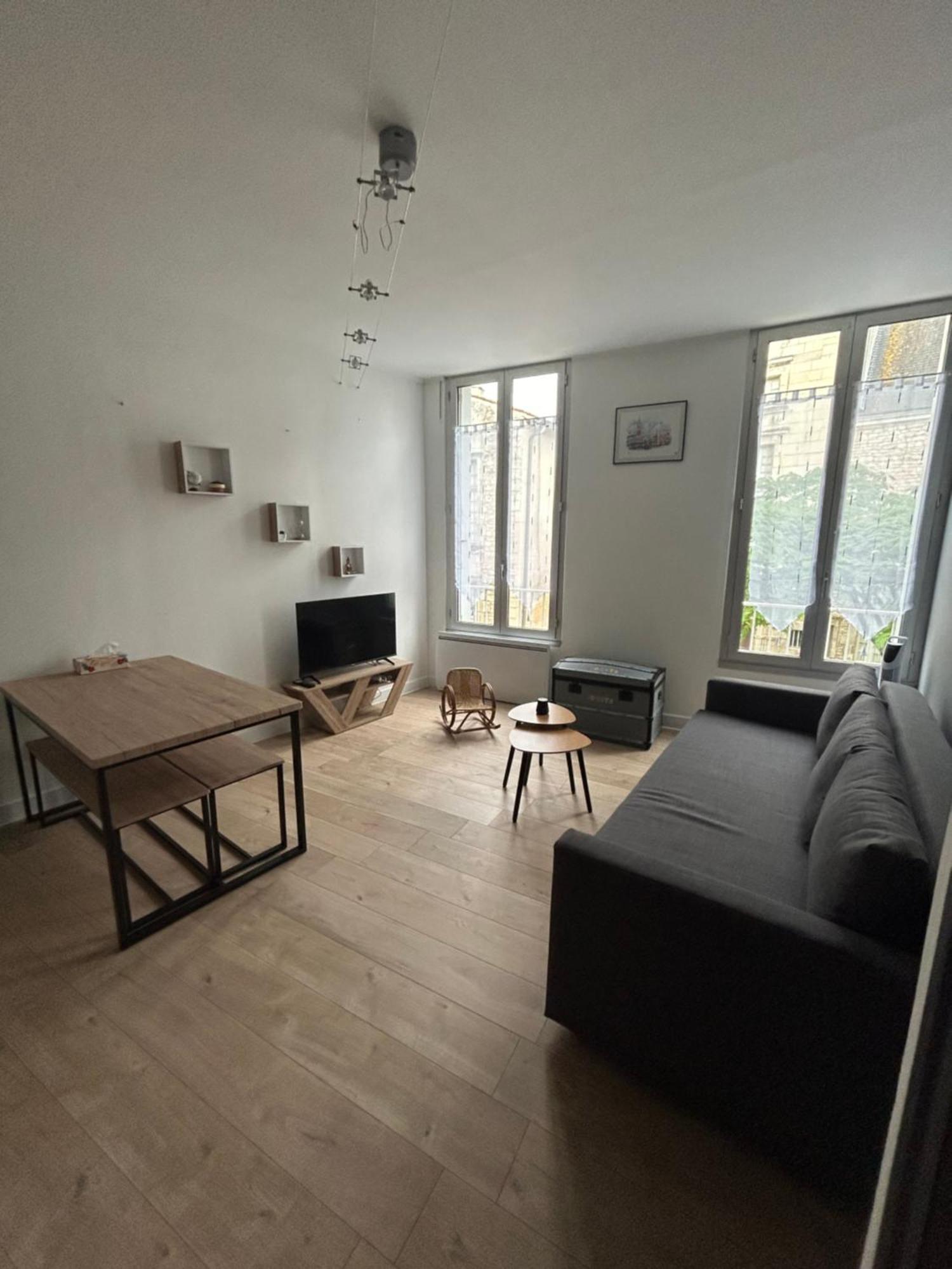 Chez Noemie Apartman Saintes Kültér fotó